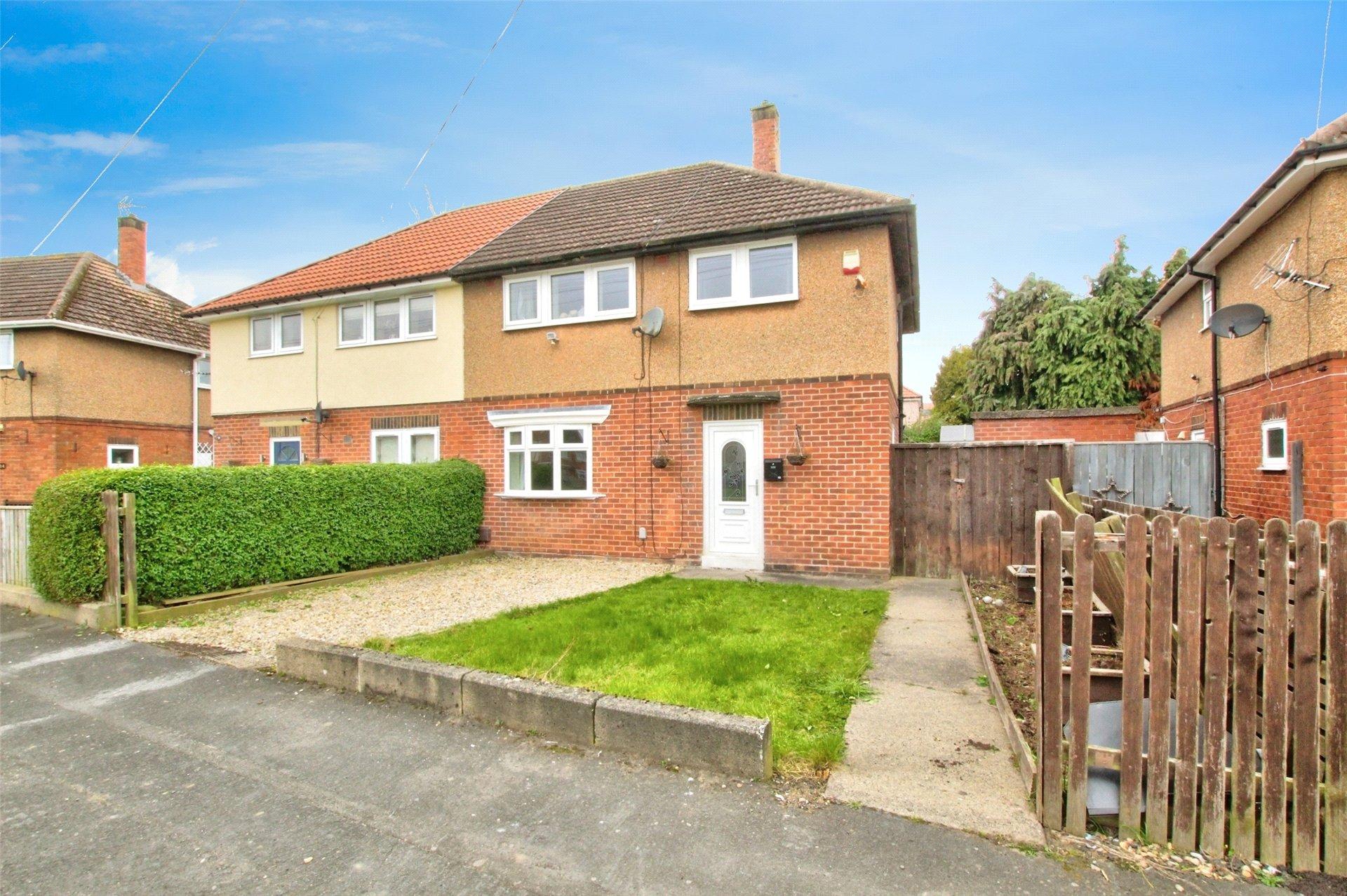 16, Crawford Close, Bishop Auckland, County Durham — photograph 1 of 19