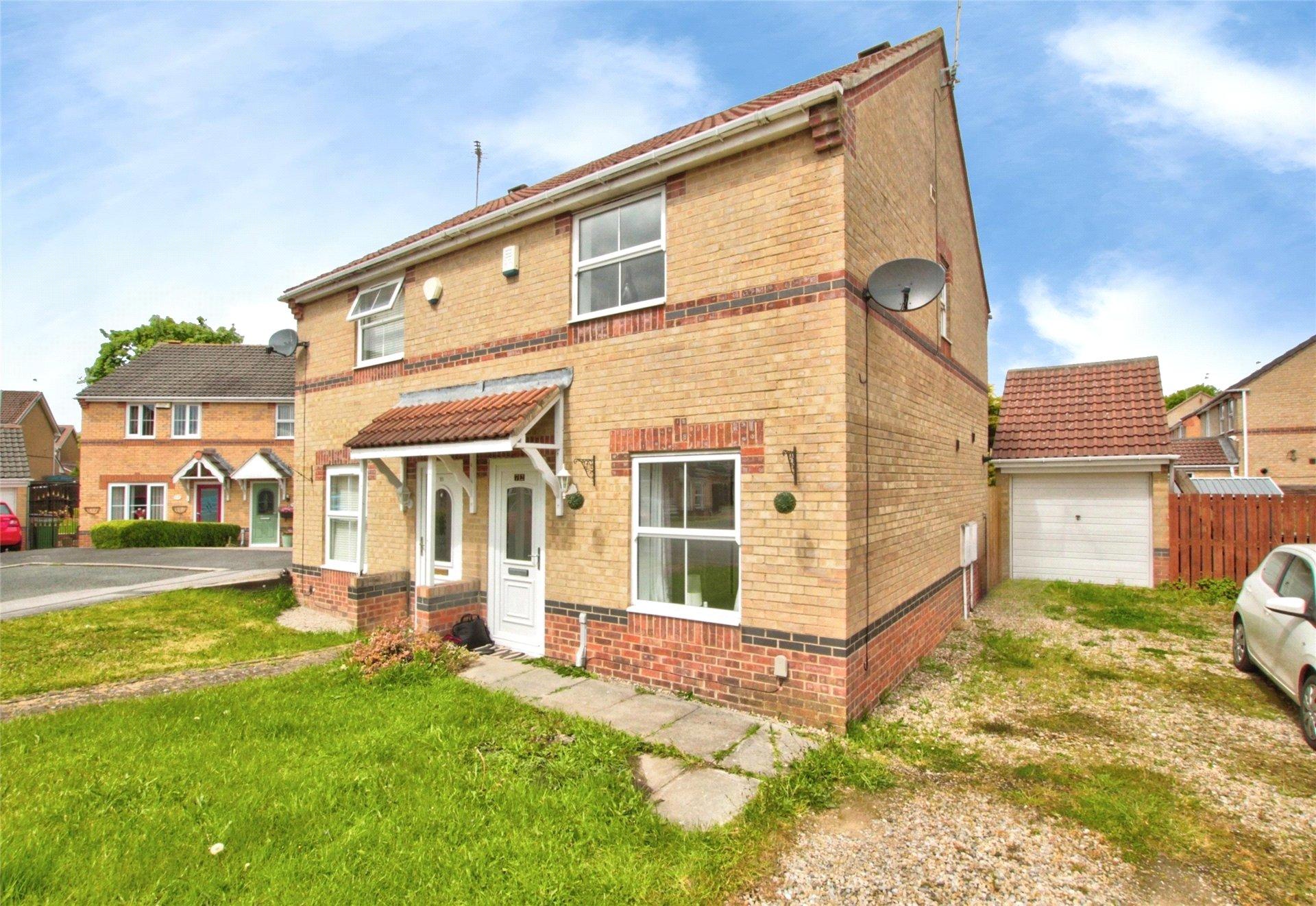 72, Mayfield Walk, St. Helen Auckland, Bishop Auckland — photograph 1 of 17