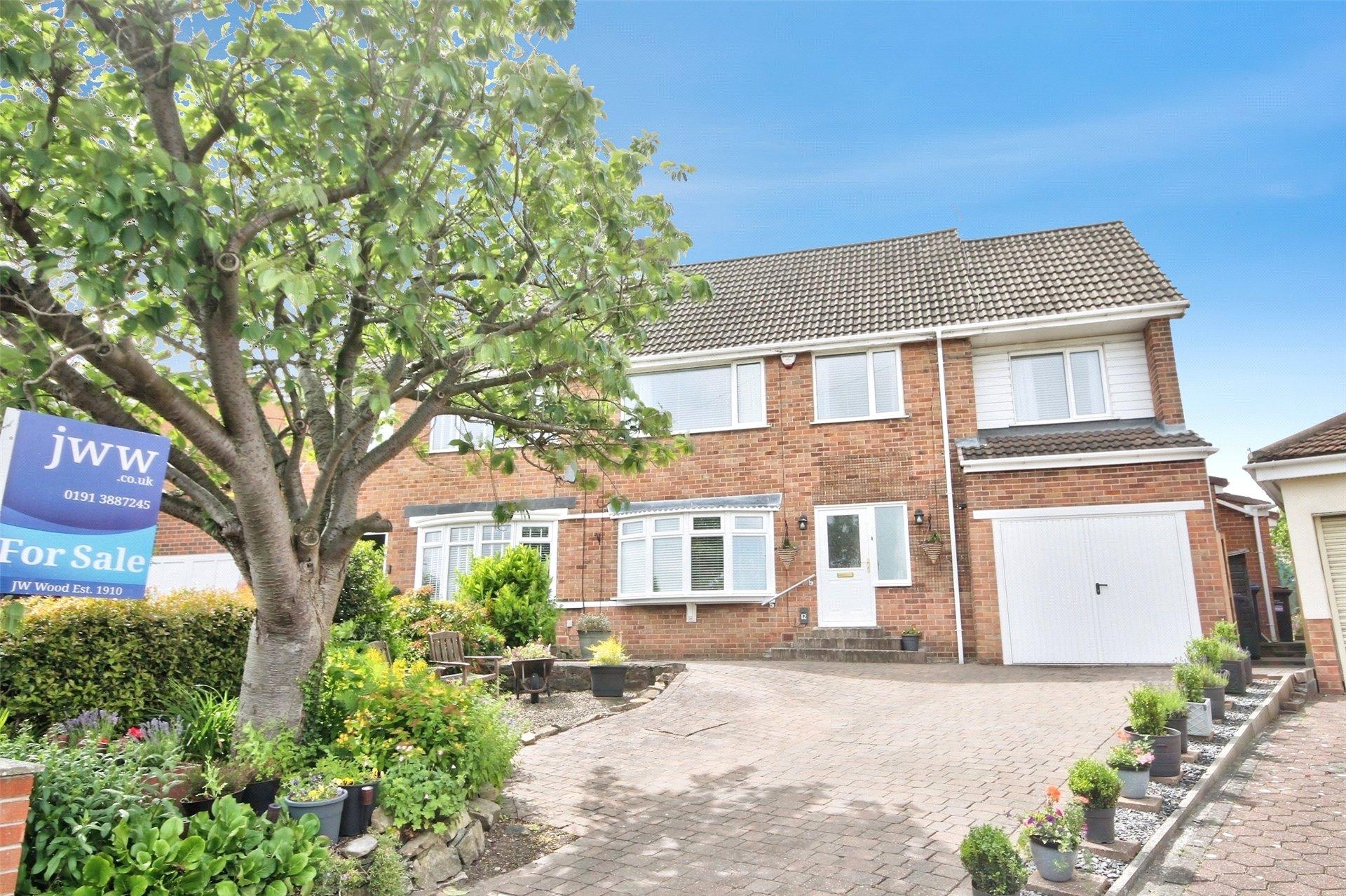 12, Orchard Gardens, Chester Le Street, County Durham — photograph 1 of 28