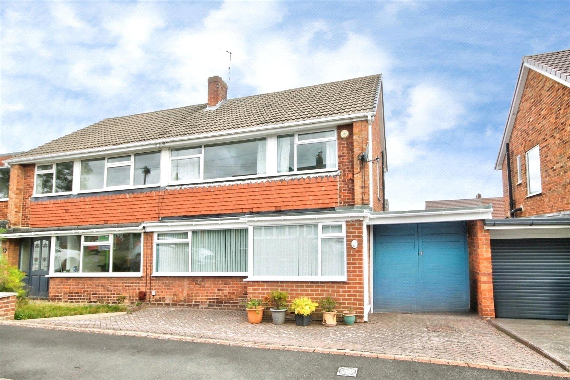 5, Derwentwater Avenue, Garden Farm, Chester le Street — photograph 1 of 14