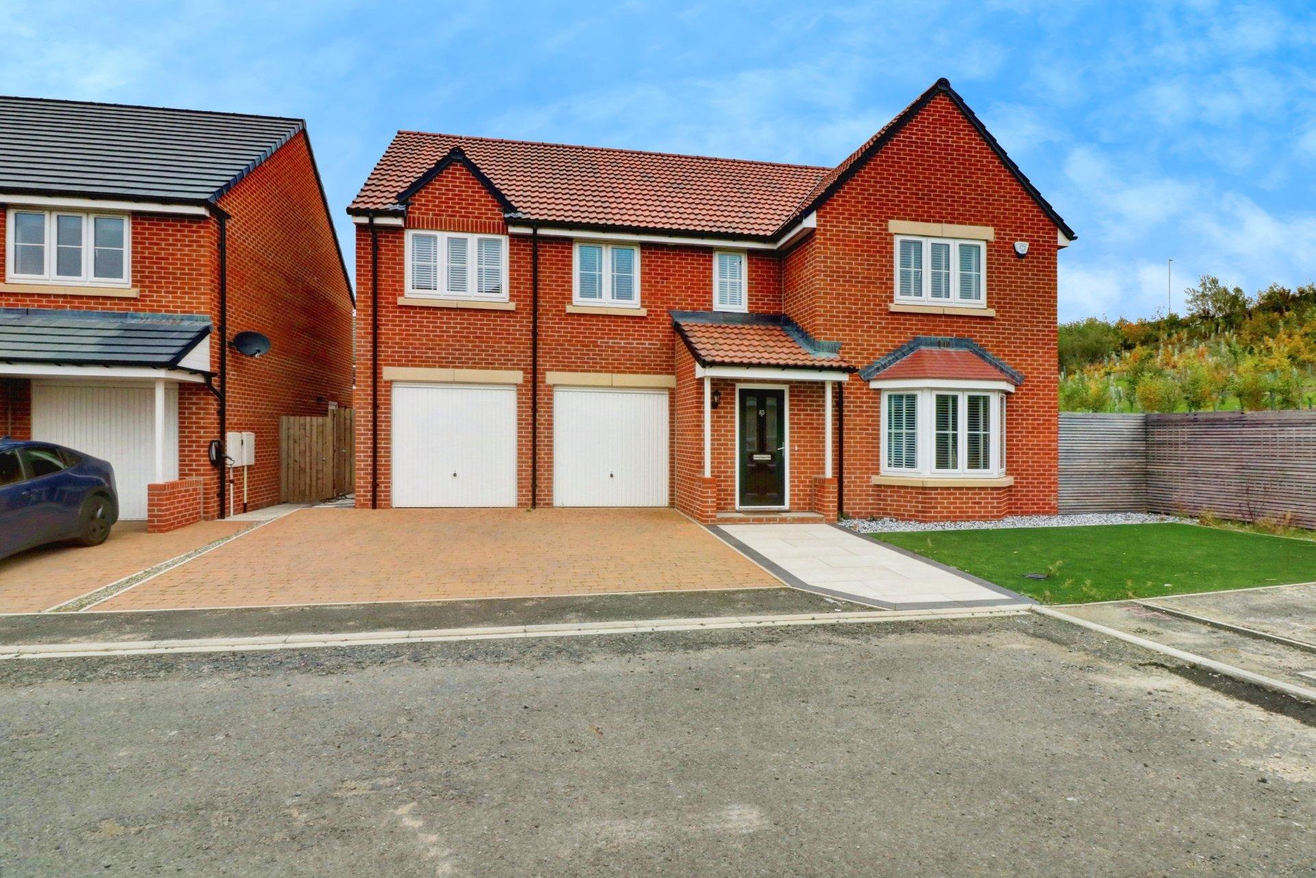 83, Queen Elizabeth Drive, Consett, County Durham — photograph 1 of 33