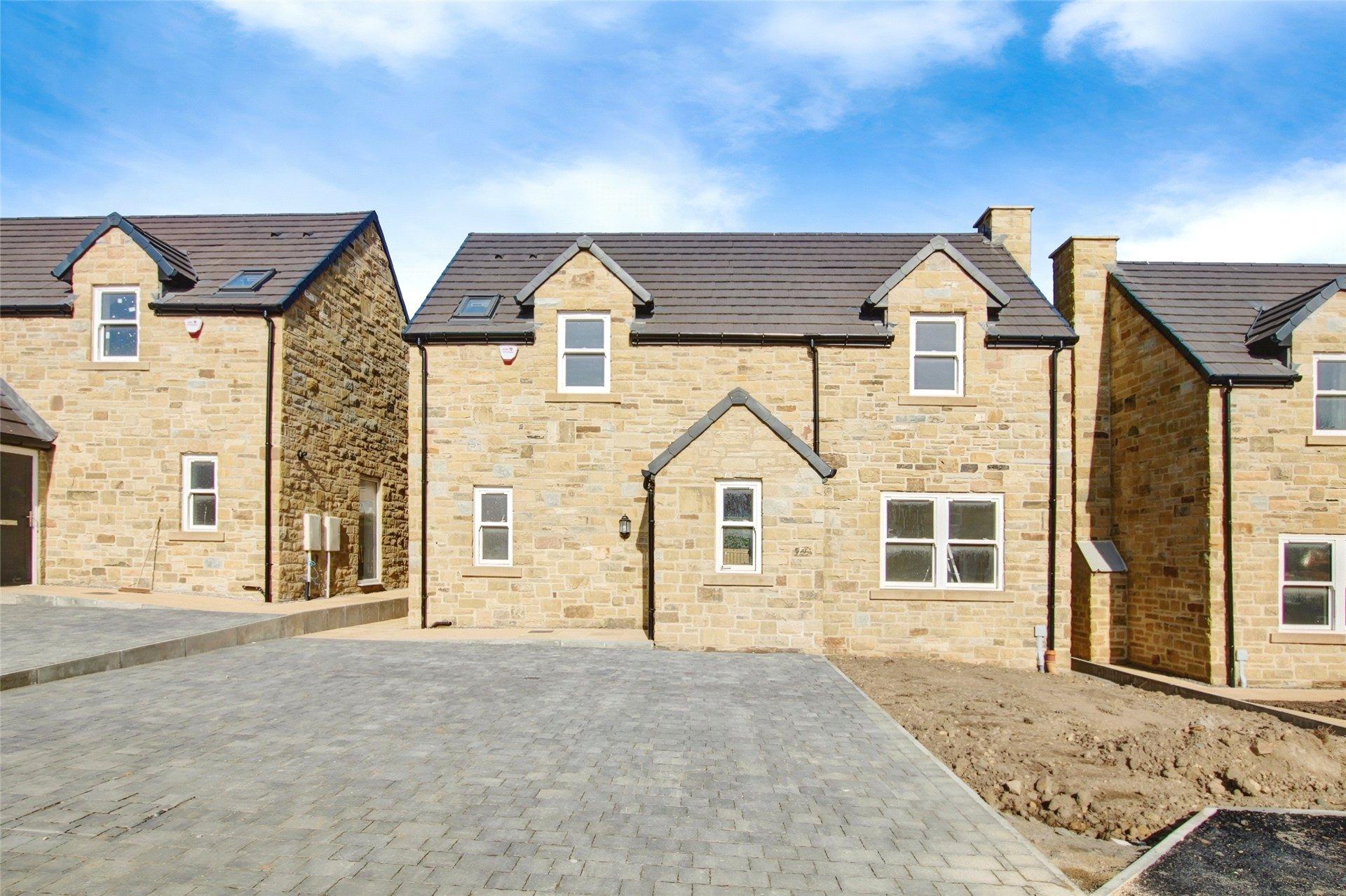 12, Old School Close, Rowlands Gill, Gateshead — photograph 1 of 17