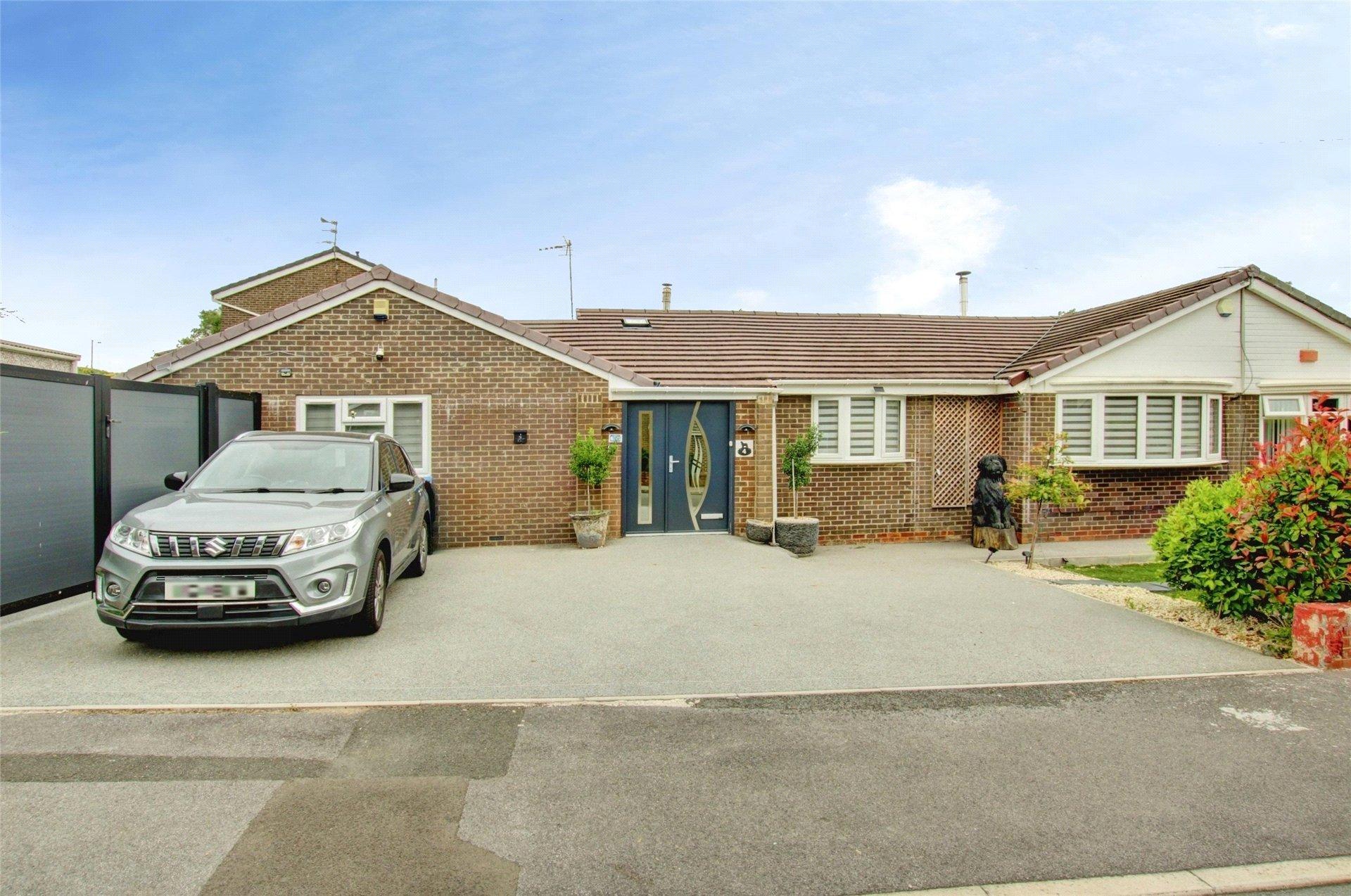 4, Bolton Close, Newton Hall, Durham — photograph 1 of 16